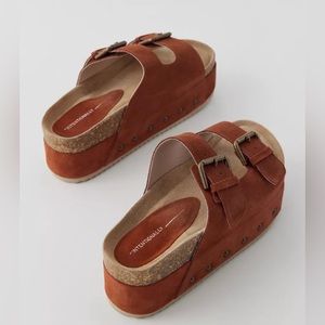 Intentionally BLANK Cooper-2 platform sandals